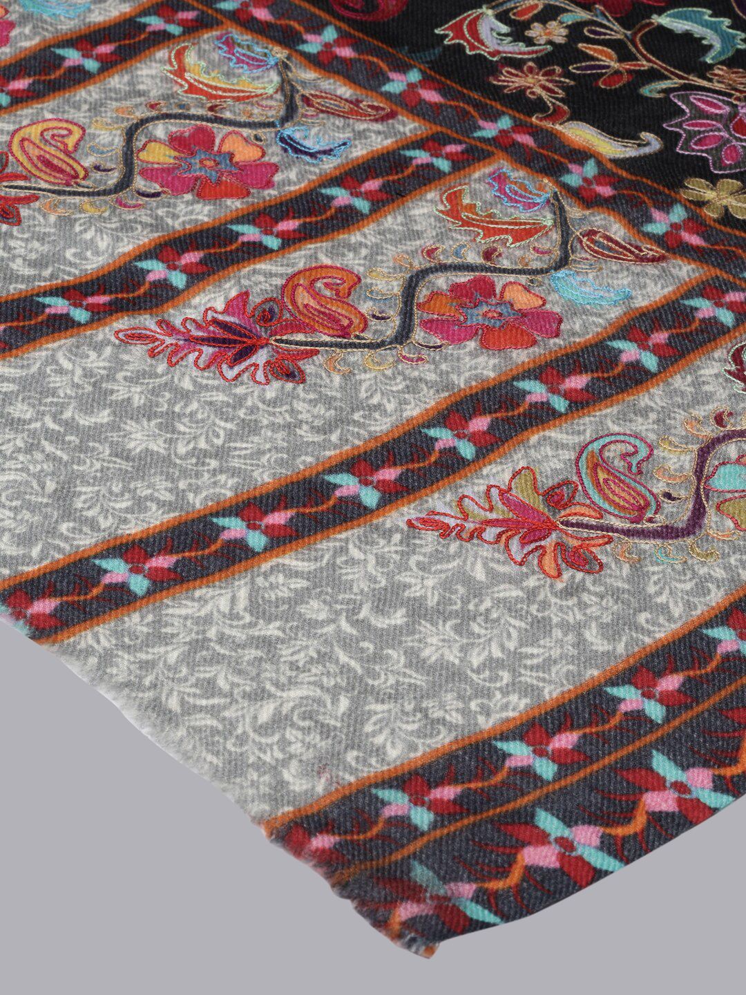 Dhiyona PA Women Black & Blue Kalamkari Printed Shawl