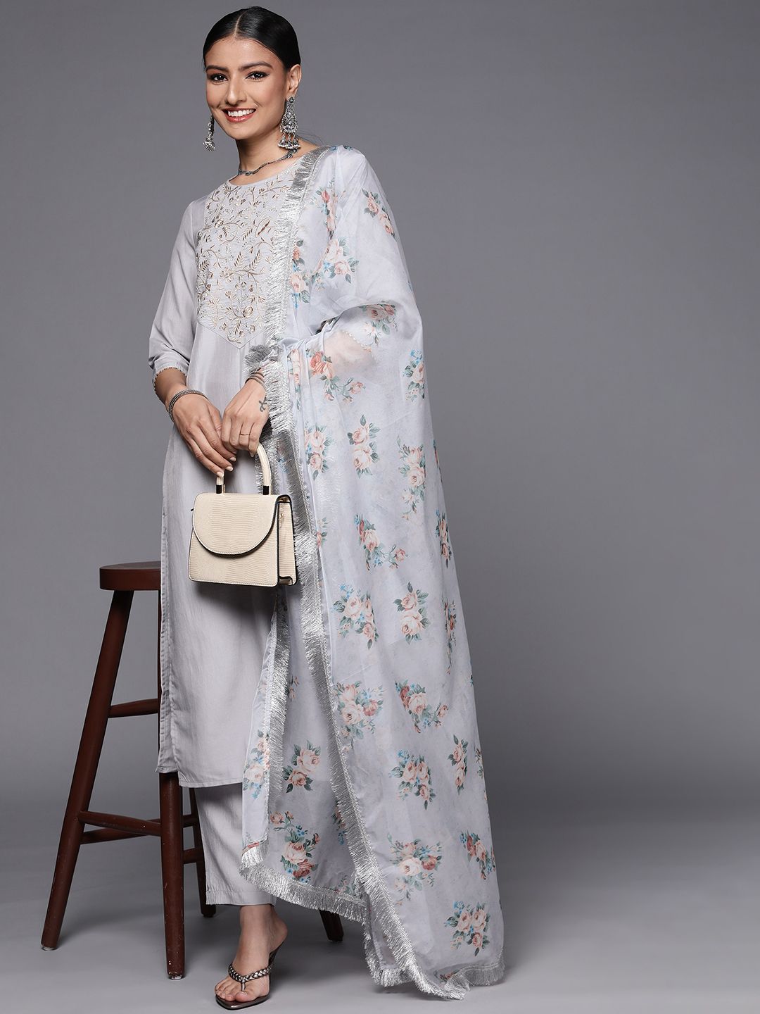 Dhiyona VA Women's Lavender Ethnic Motifs Embroidered Thread Work Kurta with Trousers & With Dupatta