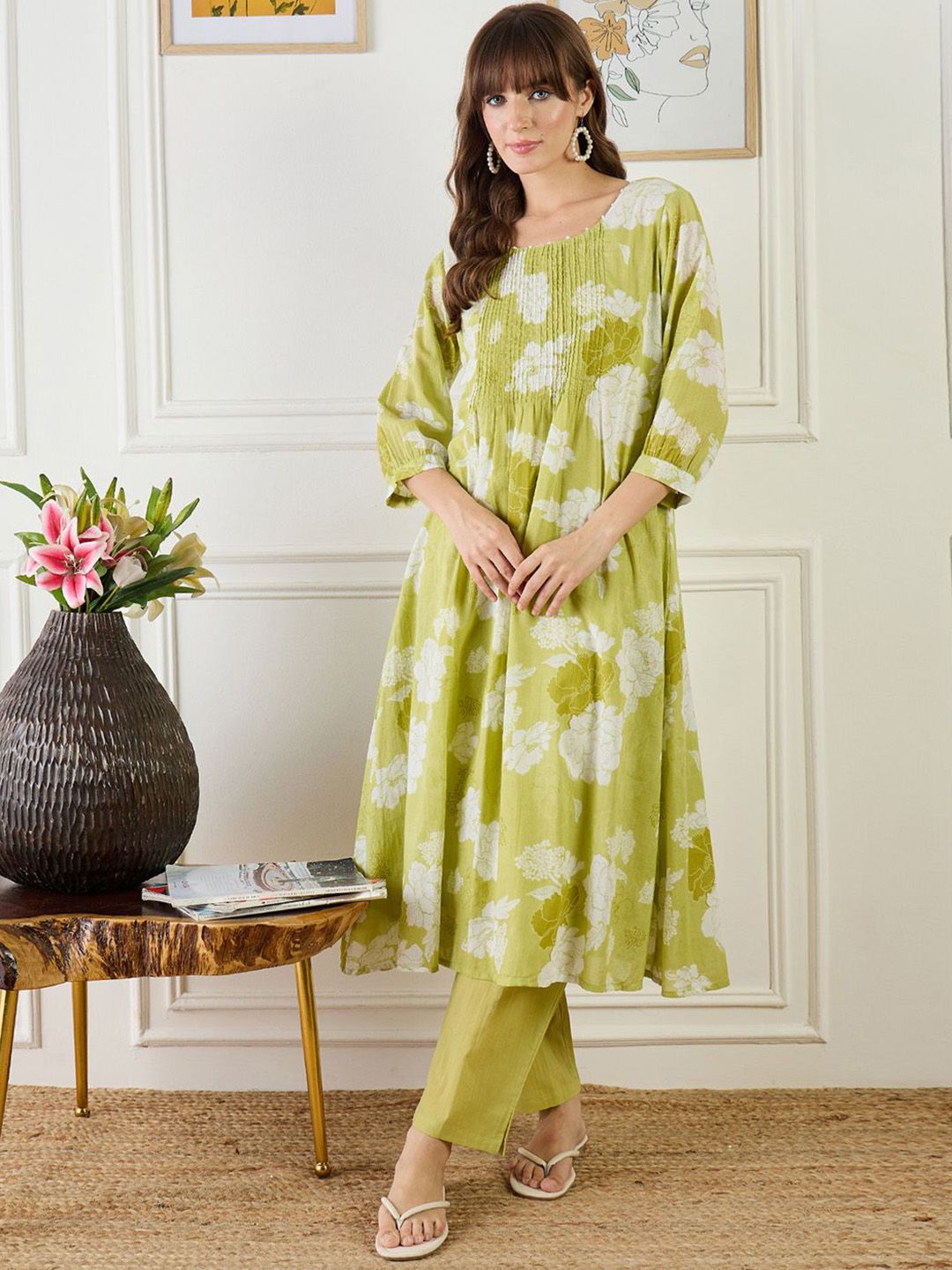 Women Floral Printed A-Line Pure Cotton Kurta Set