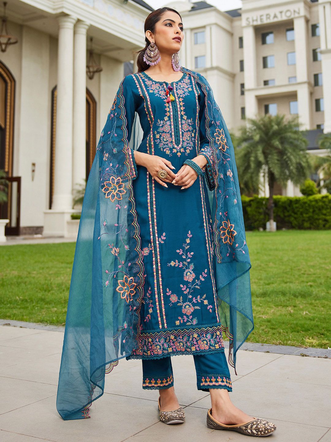 Dhiyona IE Women Ethnic Motifs Embroidered Regular Mirror Work Kurta with Trousers & With Dupatta