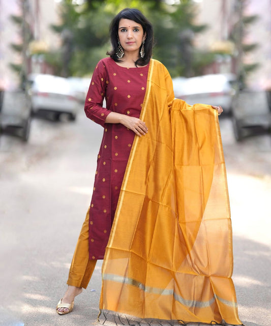 Dhiyona KL Women Printed Regular Kurta with Trousers & With Dupatta