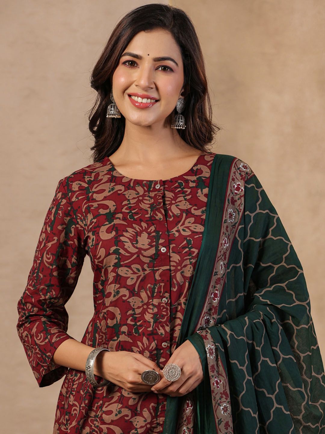 Dhiyona SN Women's Floral Printed Pure Cotton Straight Kurta With Trouser & Dupatta