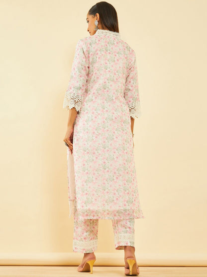 Dhiyona SO Women's Floral Printed V-Neck Three-Quarter Sleeves Thread Work Kurta with Trousers