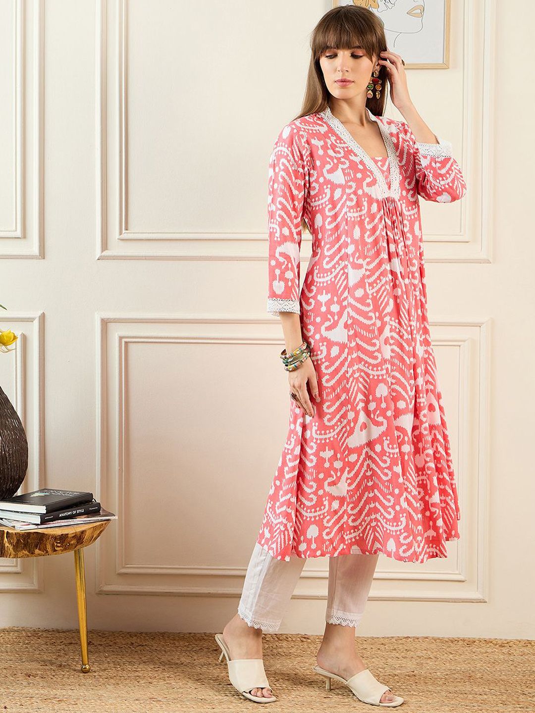 Dhiyona IE Abstract Printed Pleated A-Line Kurta