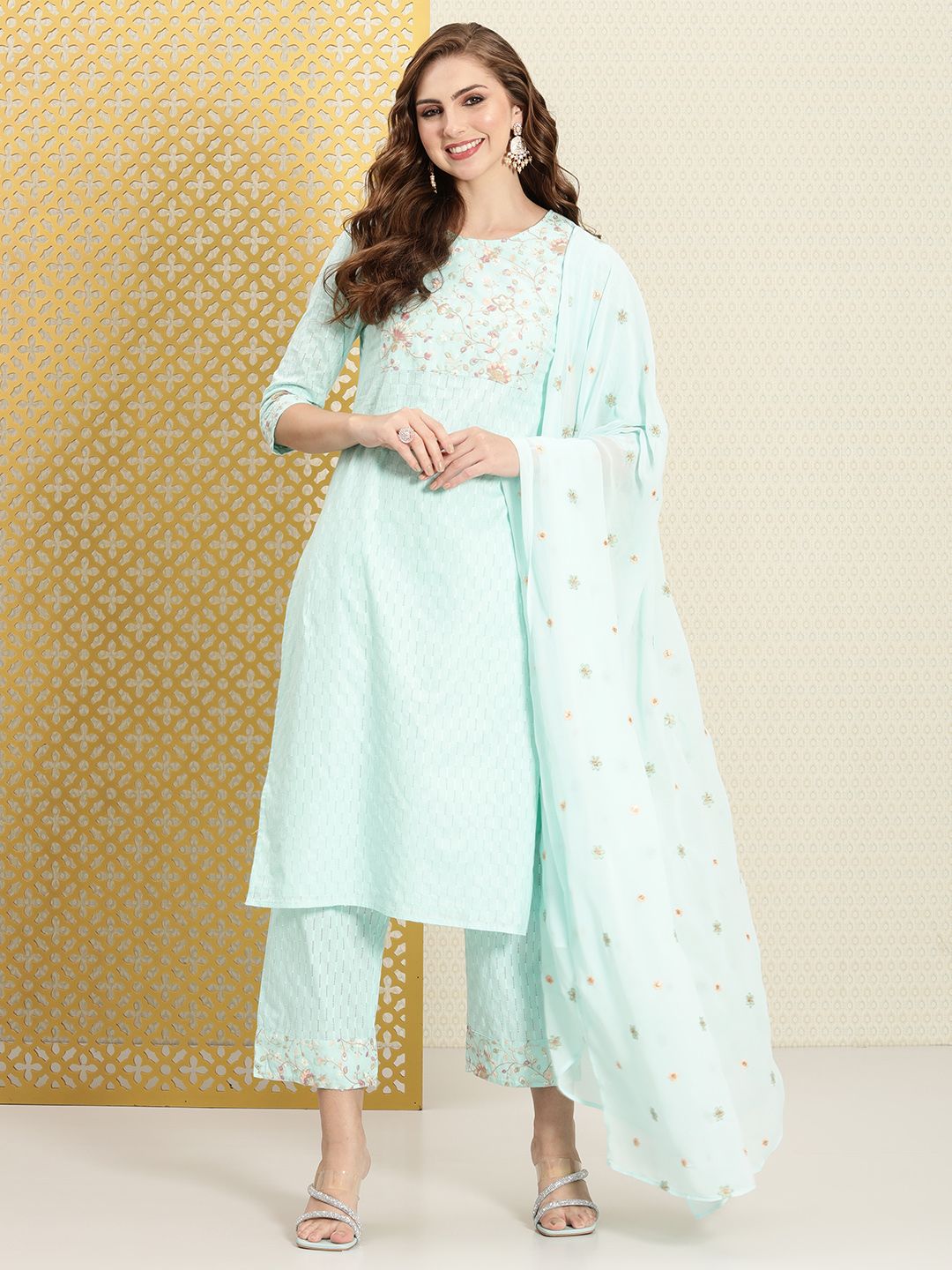 Dhiyona PD Women Women Jashn Floral Embroidered Pure Cotton Kurta & Trousers with Dupatta