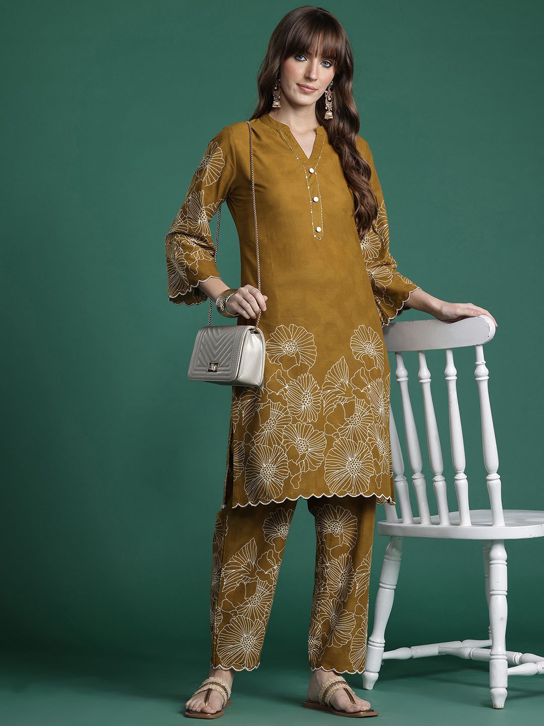 Floral Embroidered Thread Work Pure Cotton Kurta with Trousers