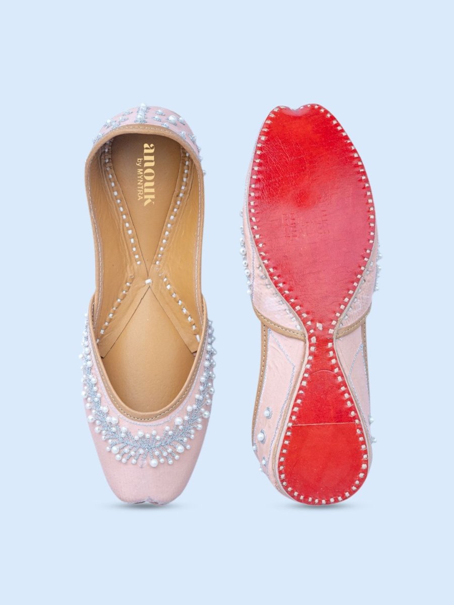 Dhiyona AK Peach-Coloured Embellished Ethnic Mojaris