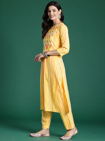 Dhiyona IE Floral Embroidered Thread Work Pure Cotton Kurta with Trousers