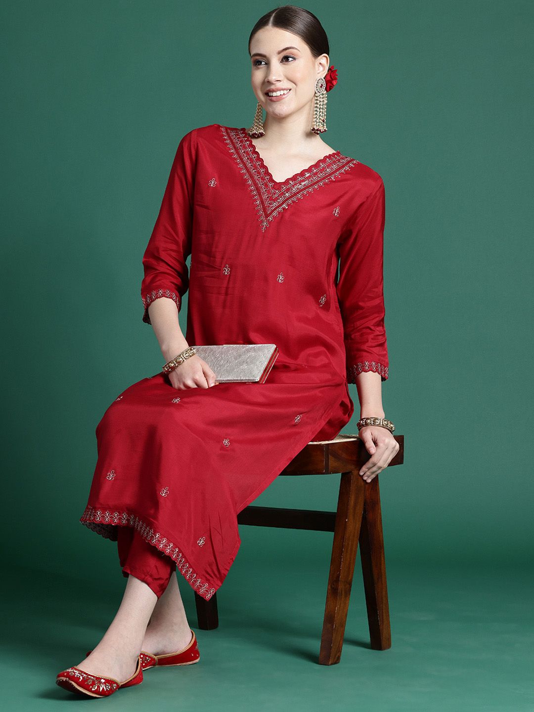 Dhiyona IE Ethnic Motifs Embroidered Regular Thread Work Kurta With Trousers