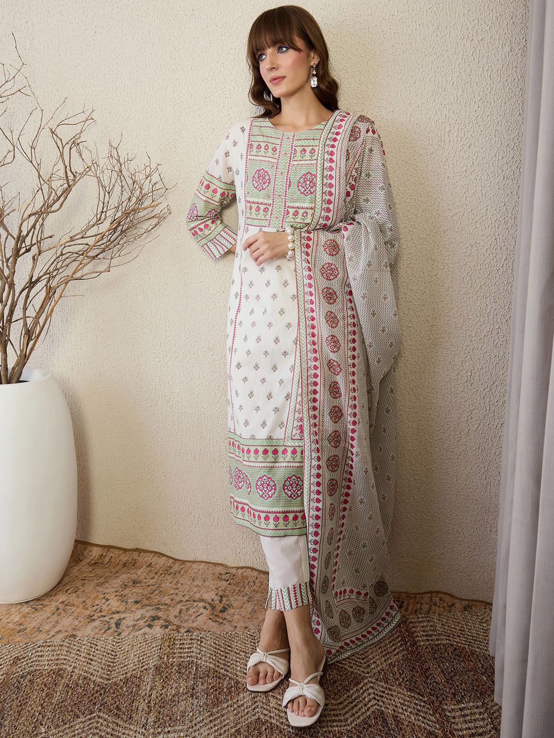Women Floral Printed Cotton Kurta with Trousers & Dupatta