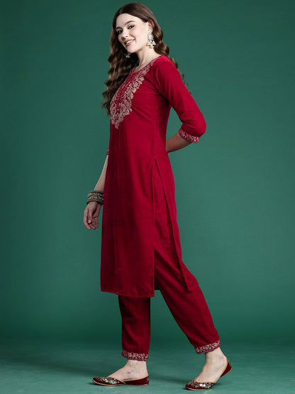 Dhiyona IE Ethnic Motifs Embroidered Velvet Kurta with Trousers & With Dupatta