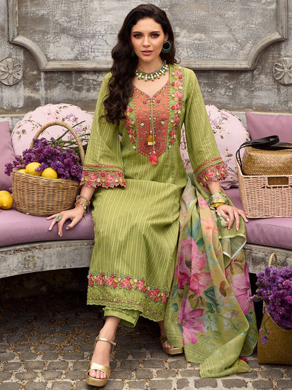 Women Floral Embroidered Regular Thread Work Cotton Kurta with Trousers & Dupatta