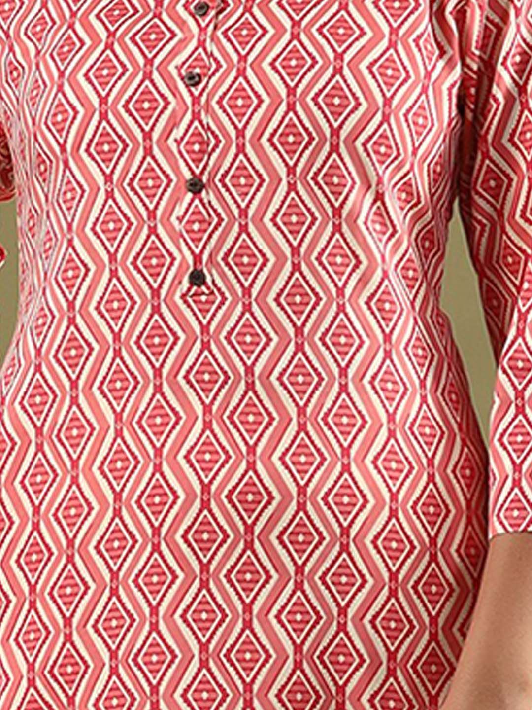 Dhiyona IE Geometric Printed Mirror Work Straight Kurta
