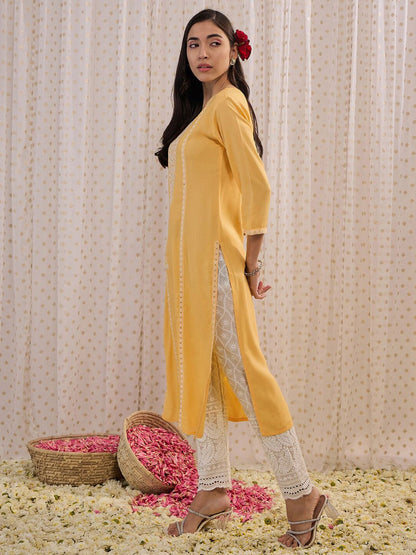 Dhiyona IE Floral Embroidered Round Neck Three-Quarter Sleeves Straight Kurta