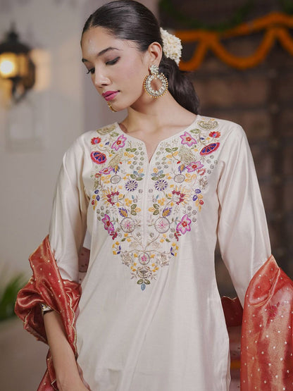 Dhiyona IE Floral Embroidered Thread Work Liva Kurta With Trousers & Dupatta