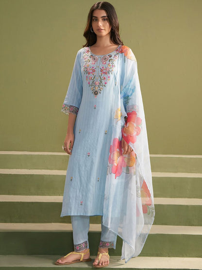 Women Ethnic Motifs Embroidered Thread Work Kurta with Trousers & With Dupatta