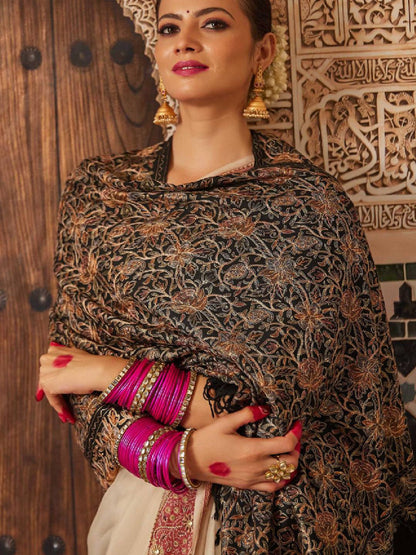 Dhiyona PA Women Floral Embroidered Shawl