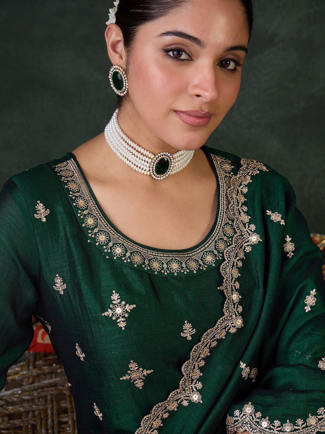 Dhiyona IE Ethnic Motifs Embroidered Round Neck Kurta With Trousers & Dupatta