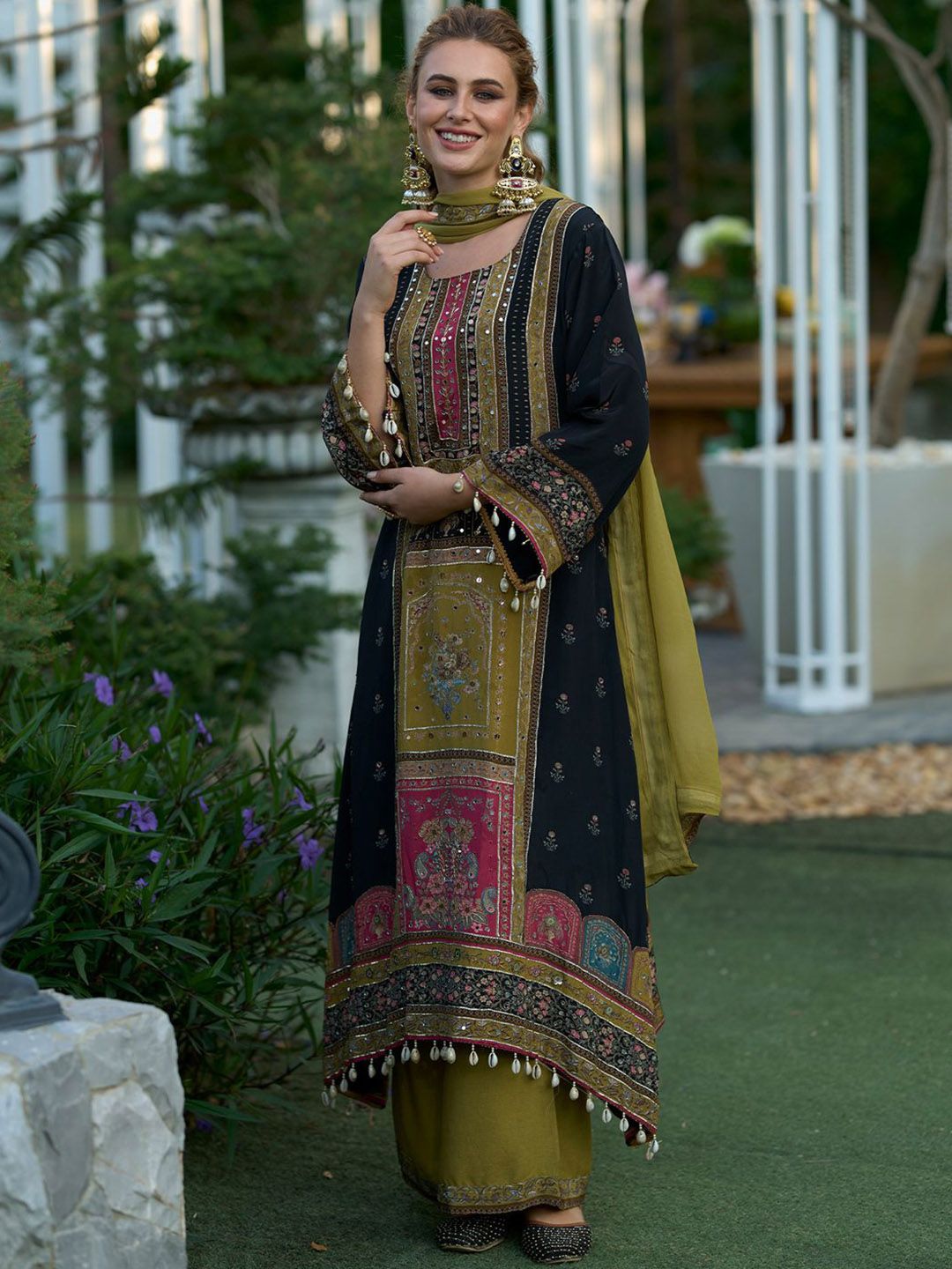 Women Ethnic Motifs Printed Kurta with Palazzos & Dupatta