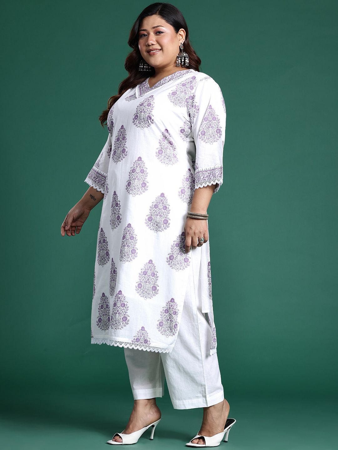 Plus Size Floral Printed Sequinned Pure Cotton Kurta with Trousers & With Dupatta