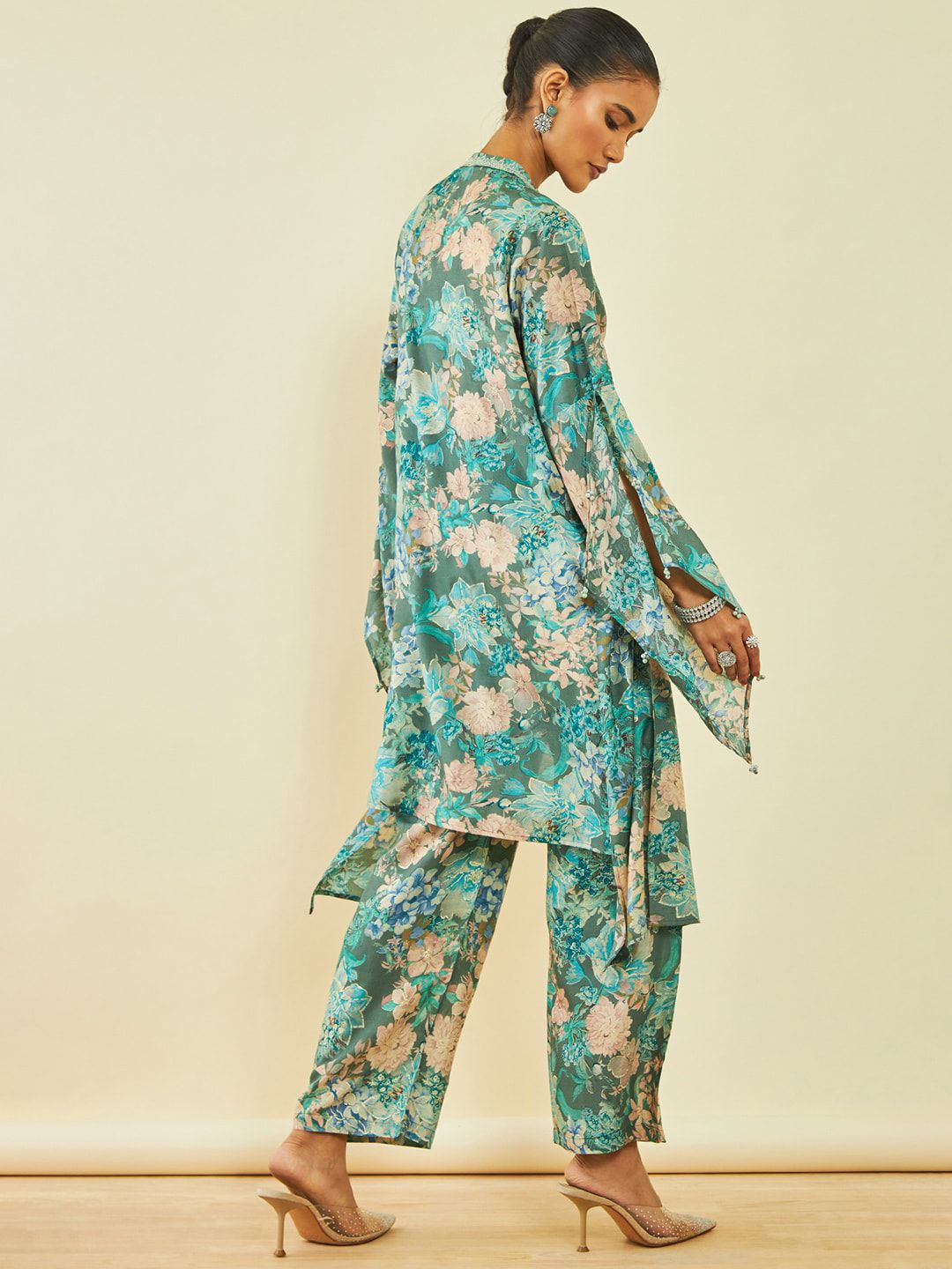 Dhiyona SO Women's Teal Floral Printed Regular Thread Work Kurta with Trousers