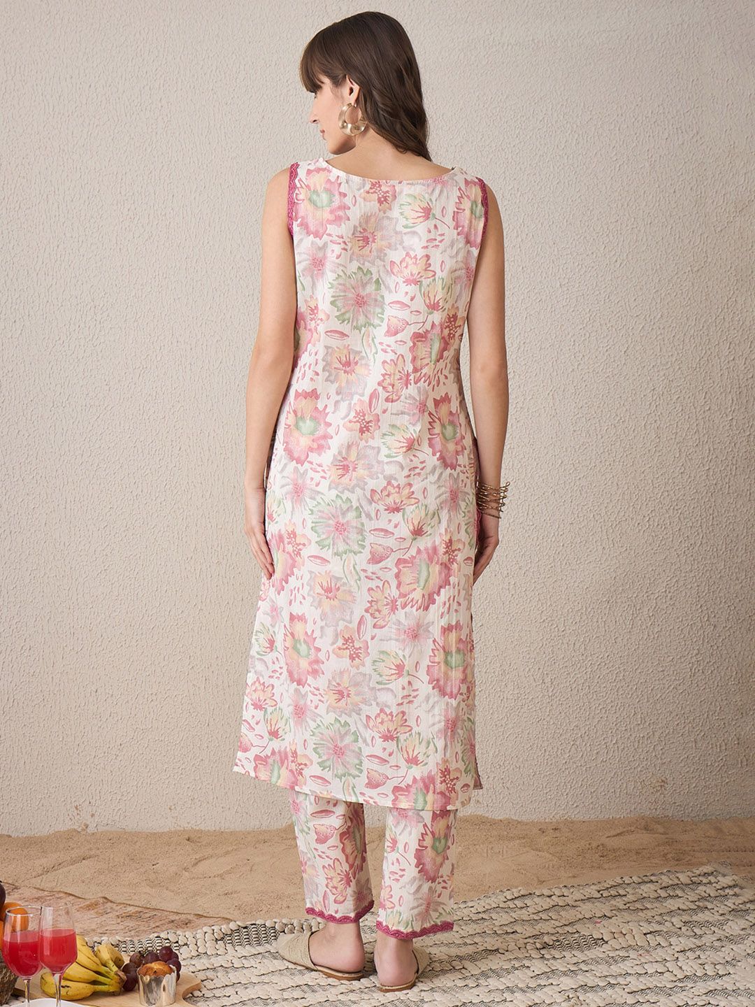 Floral Printed Boat Neck Pure Cotton Straight Kurta With Trouser