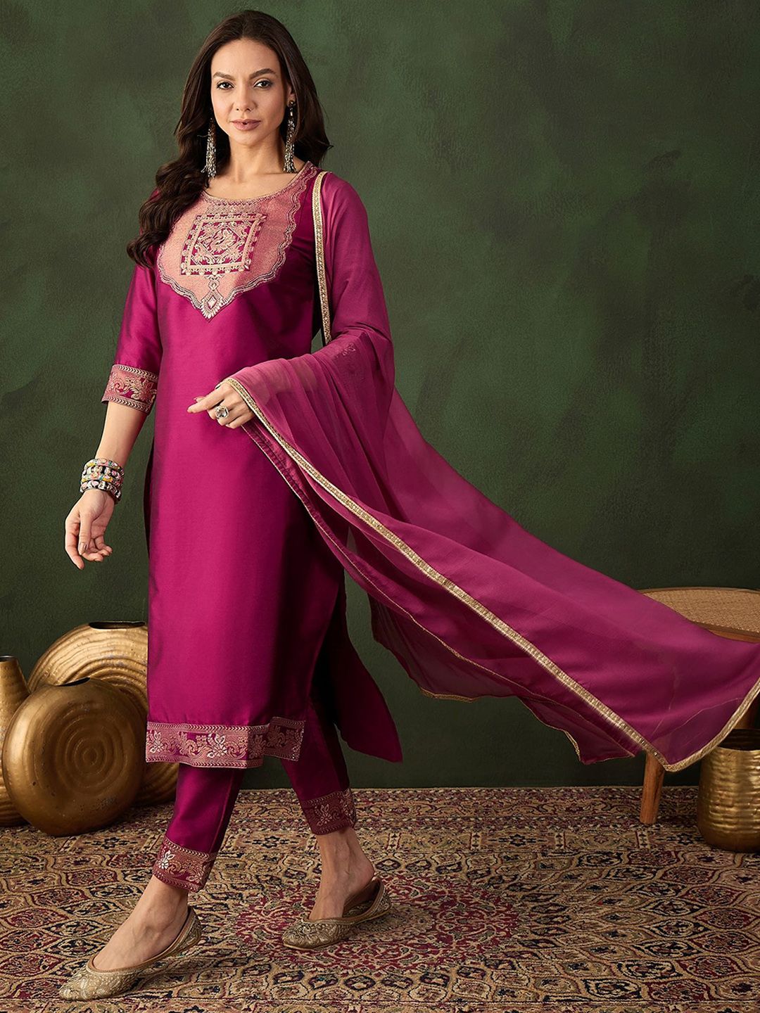 Dhiyona SN Women's Woven Design Kurta & Trouser With Dupatta