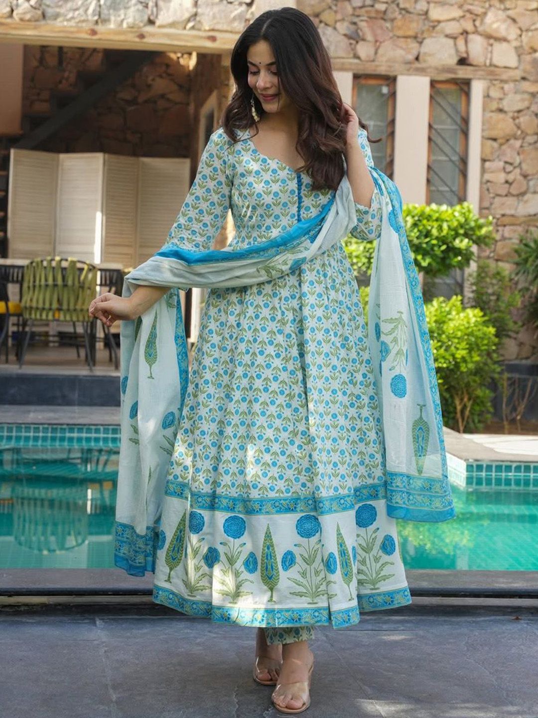 Dhiyona KL Women Ethnic Motifs Printed Regular Kurta with Trouser & Dupatta