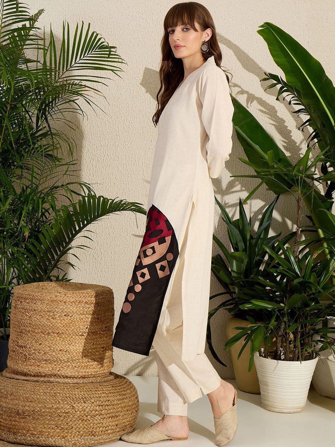 Dhiyona IE Women Embroidered Straight Pure Cotton Kurta & Trousers Co-Ords Set