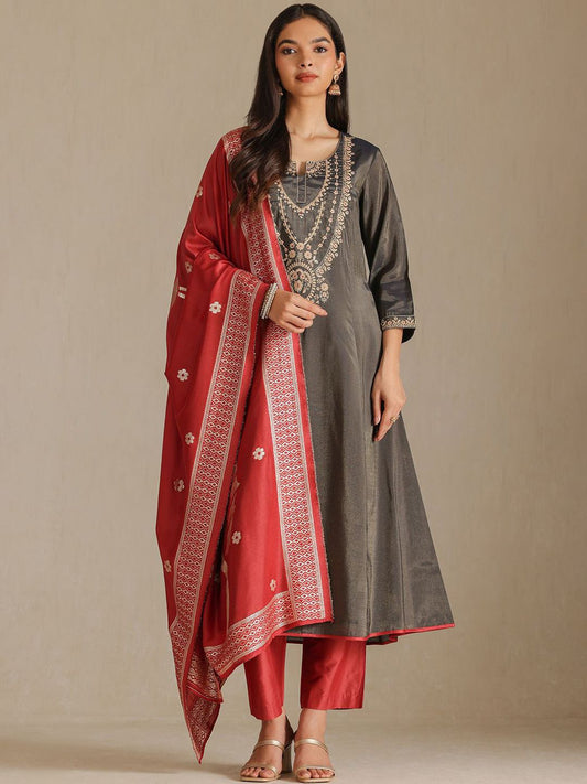 Dhiyona SO Women's Floral Embroidered Notch Neck A-Line Kurta With Trousers And Dupatta