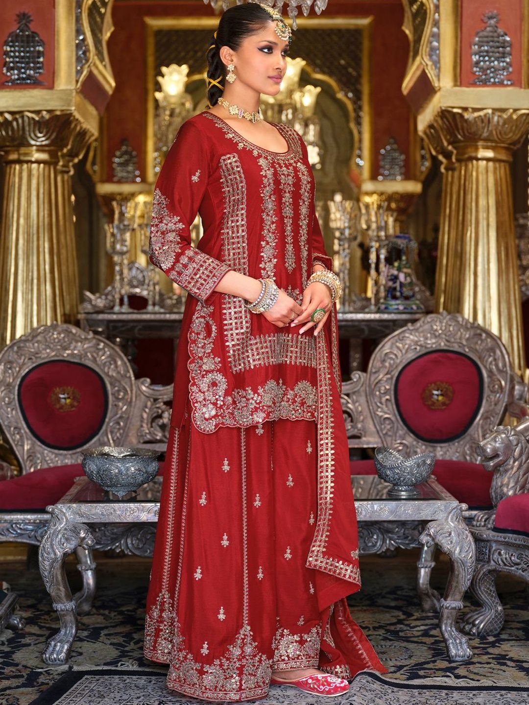 Dhiyona IE Women Ethnic Motifs Embroidered Regular Kurta With Sharara & Dupatta Kurta Sets