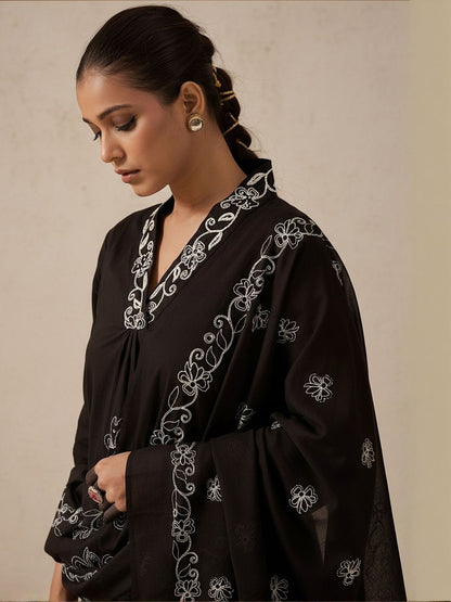 Floral Embroidered A-Line Chikankari Pure Cotton Kurta With Trousers & Dupatta