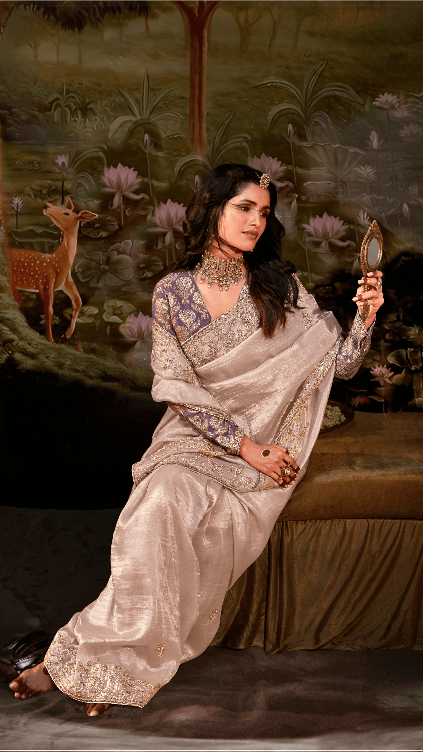 Dhiyona KM Women Light Pink Tissue Silk Saree