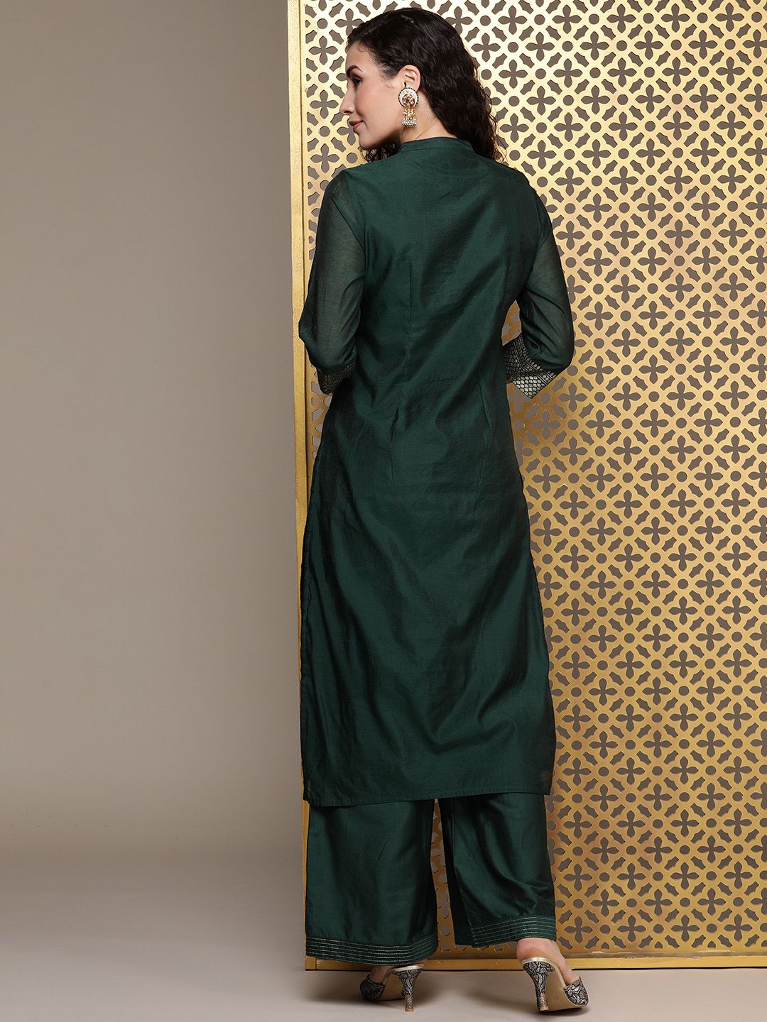 Dhiyona PD Women Women Jashn Paisley Yoke Design Zari Work Regular Kurta With Palazzos