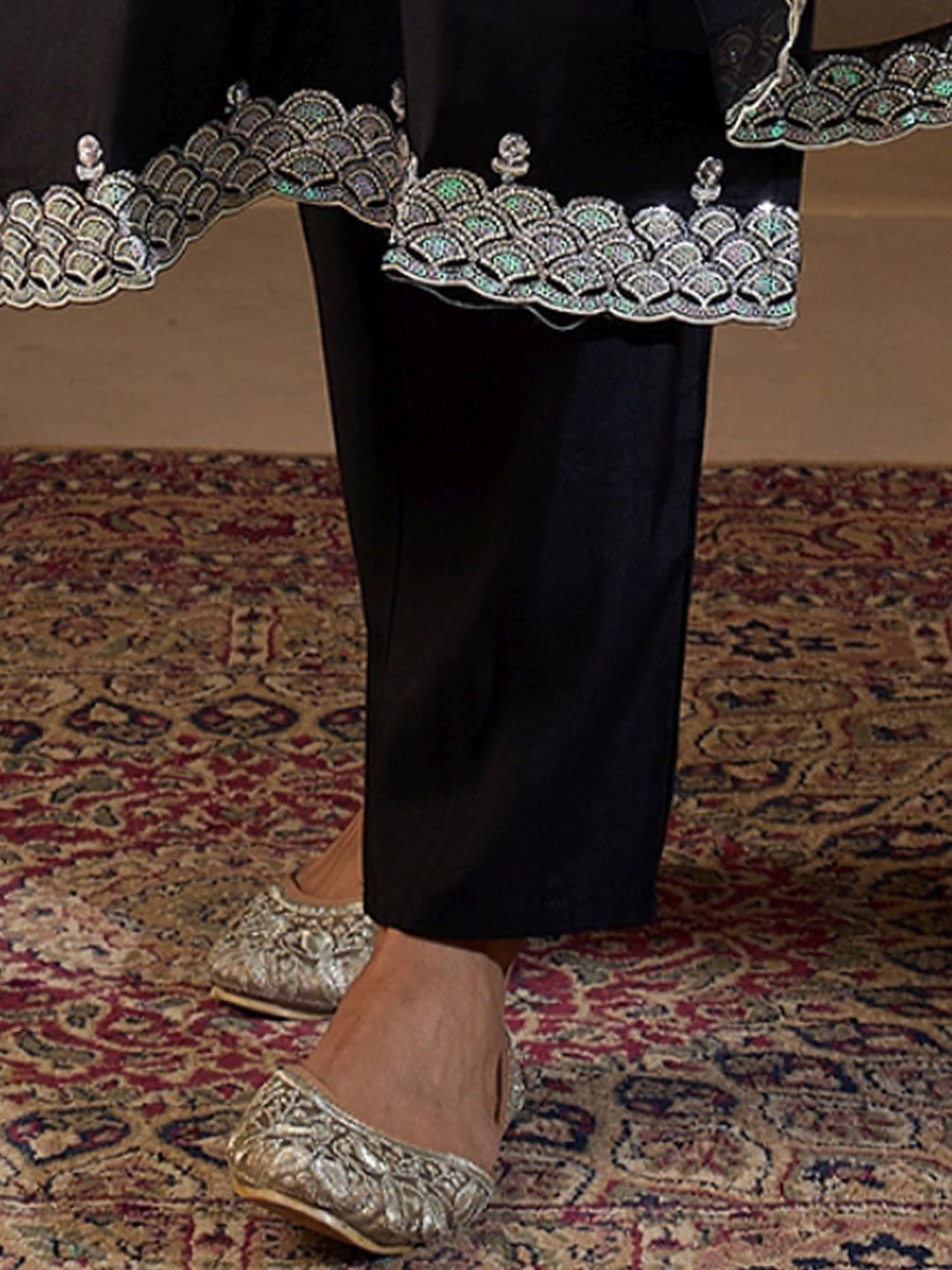 Women Ethnic Motifs Embroidered Regular Kurta with Trousers & With Dupatta