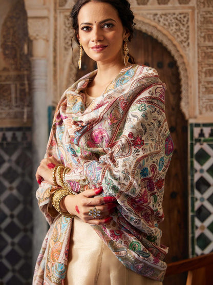 Dhiyona PA Women Floral Embroidered Shawl