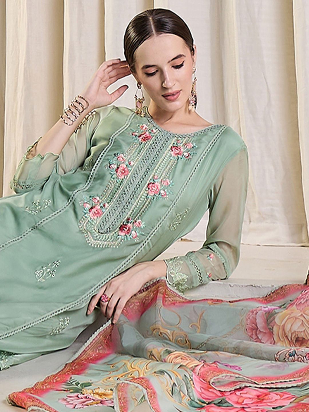 Women Floral Embroidered Kurta with Trousers & Dupatta