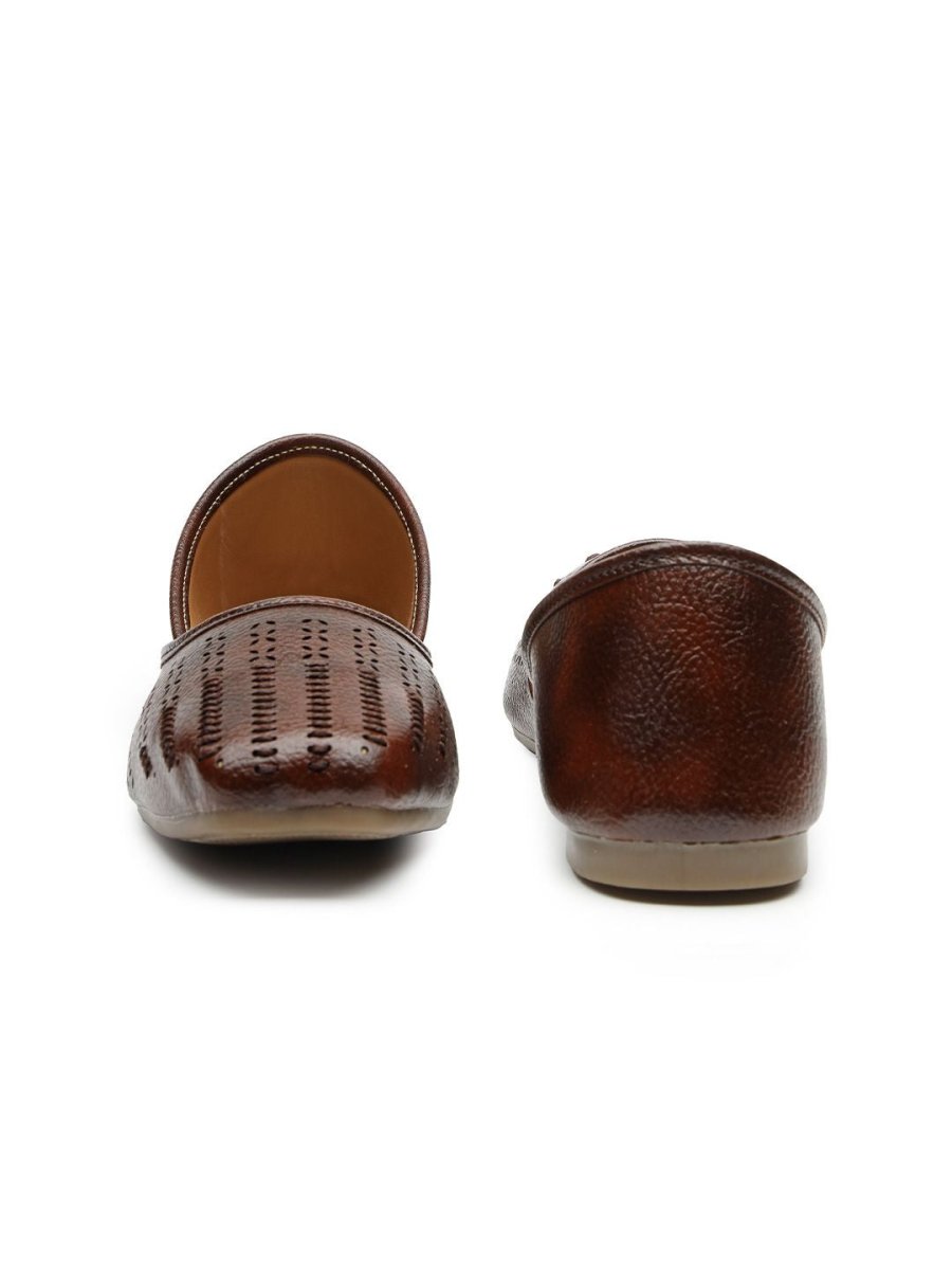 Dhiyona AK Women Slip-on Laser Cut Ballerinas
