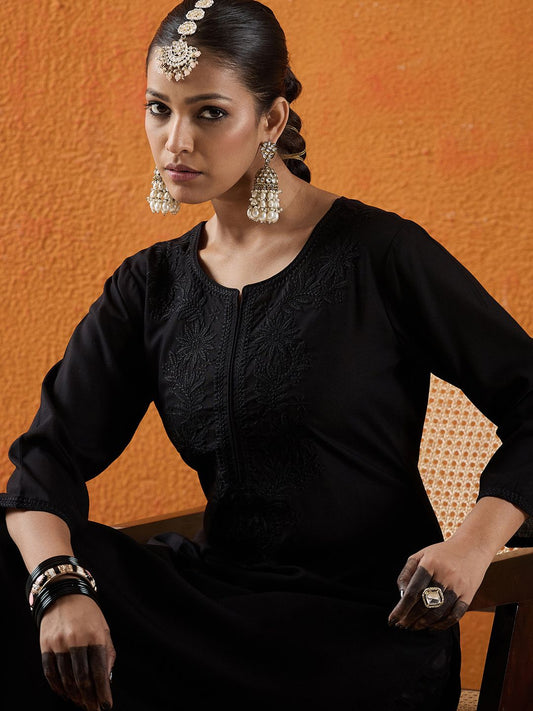 Dhiyona IE Floral Embroidered Thread Work Straight Kurta