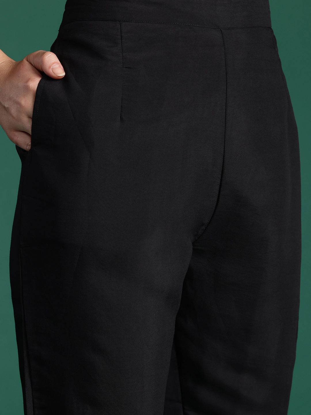 Ethnic Motifs Embroidered Sequinned Kurta With Trousers & Dupatta