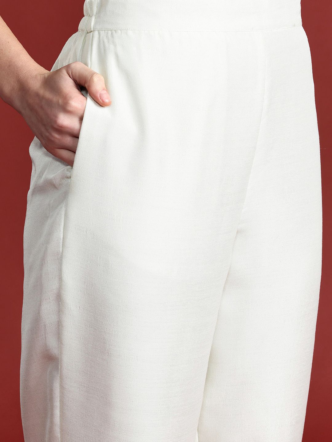 Women Paisley Embroidered Kurta with Trousers & With Dupatta