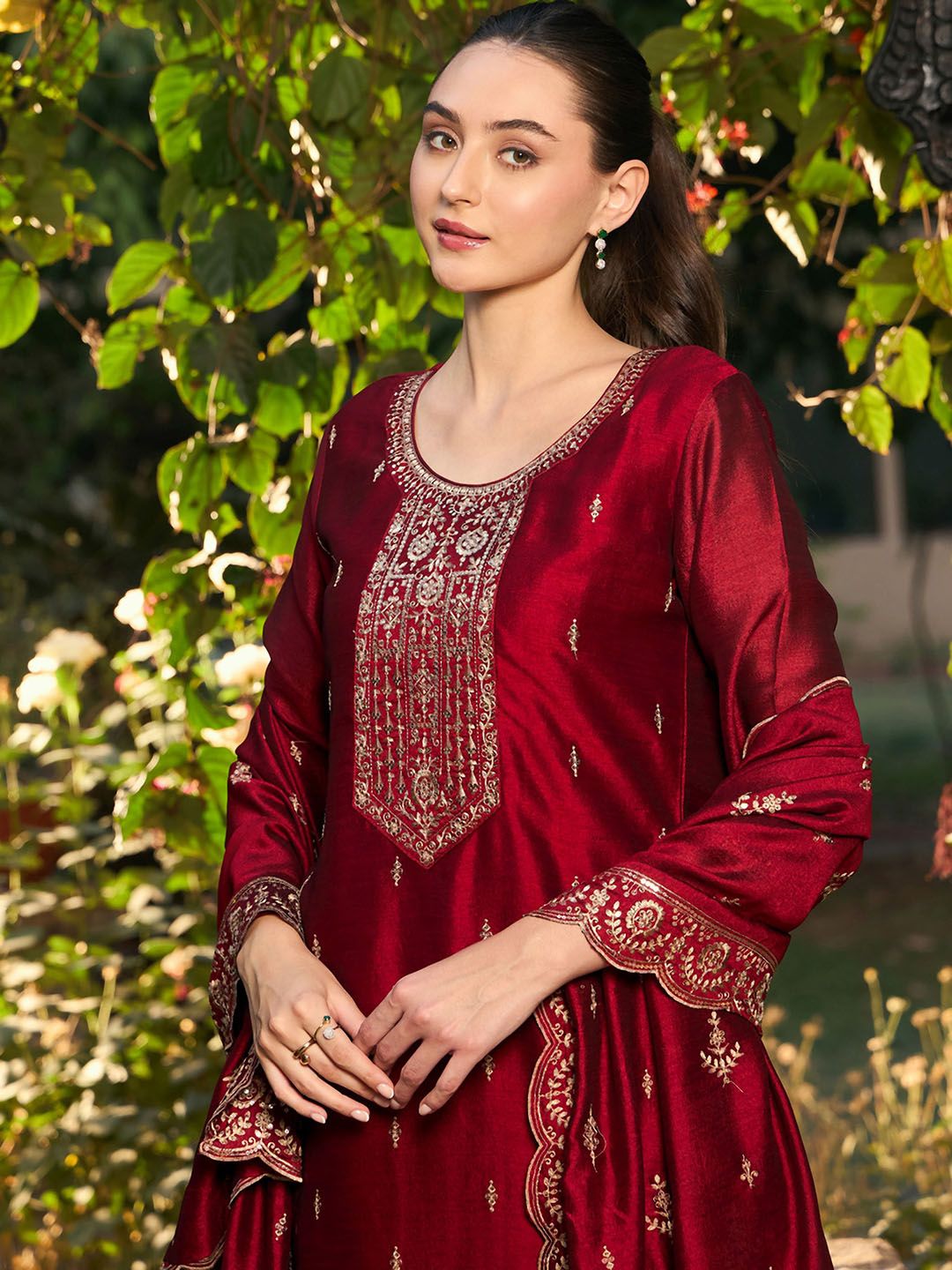 Ethnic Motifs Embroidered Round Neck Thread Work Kurta with Trousers & Dupatta