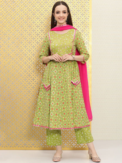 Dhiyona OD  Women Green Ethnic Motifs Printed Panelled Pure Cotton Kurta with Trousers & With
