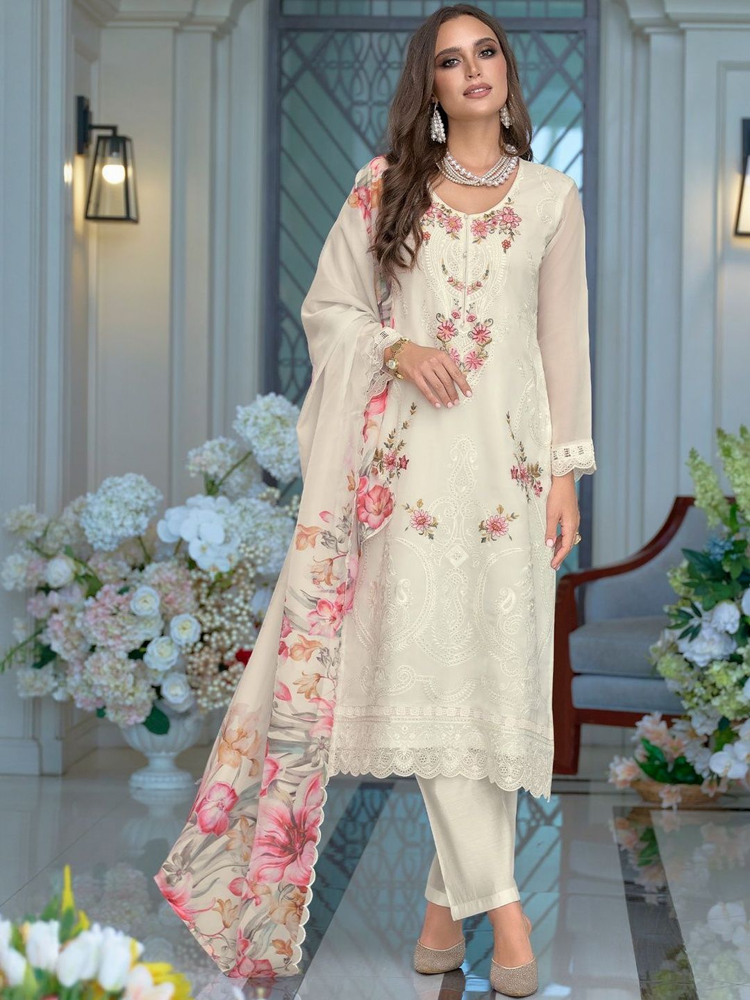 Dhiyona IE Floral Embroidered Thread Work Kurta With Trousers & Dupatta