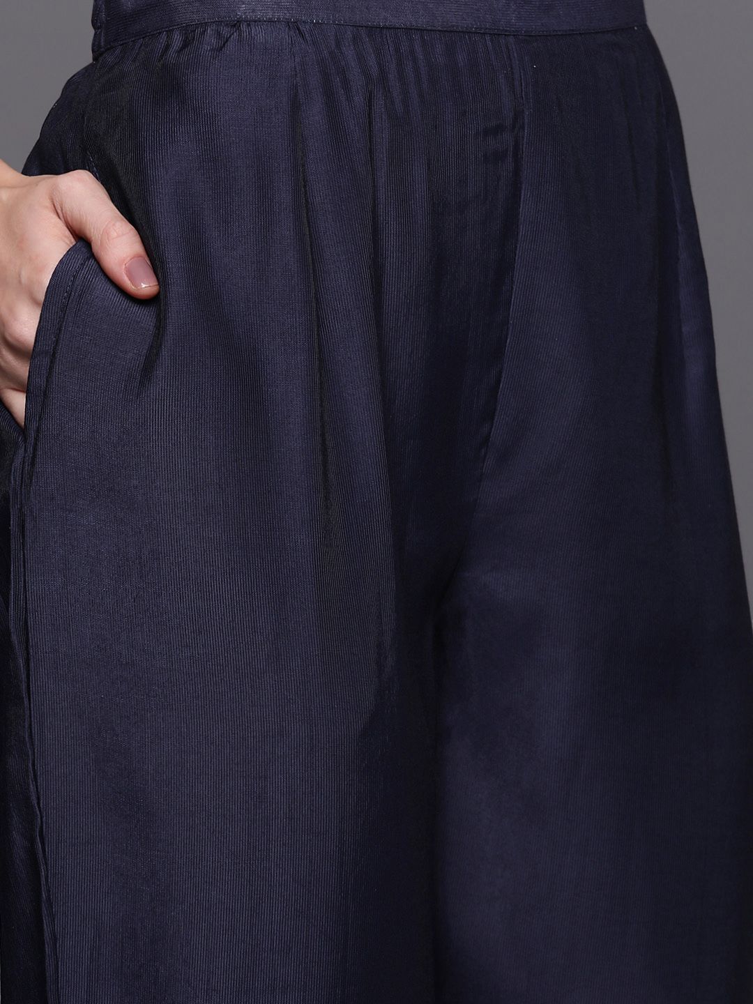 Ethnic Motifs Embroidered Regular Zardozi Liva Kurta with Trousers & With Dupatta