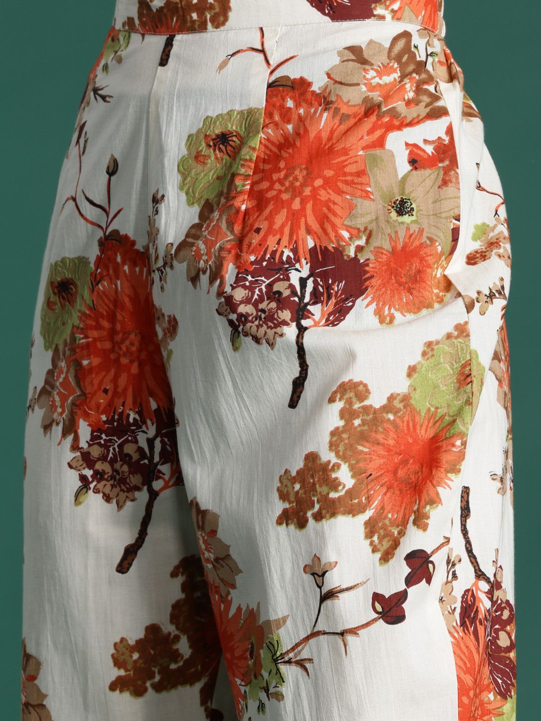 Women Floral Printed Regular Pure Cotton Kurta with Trousers