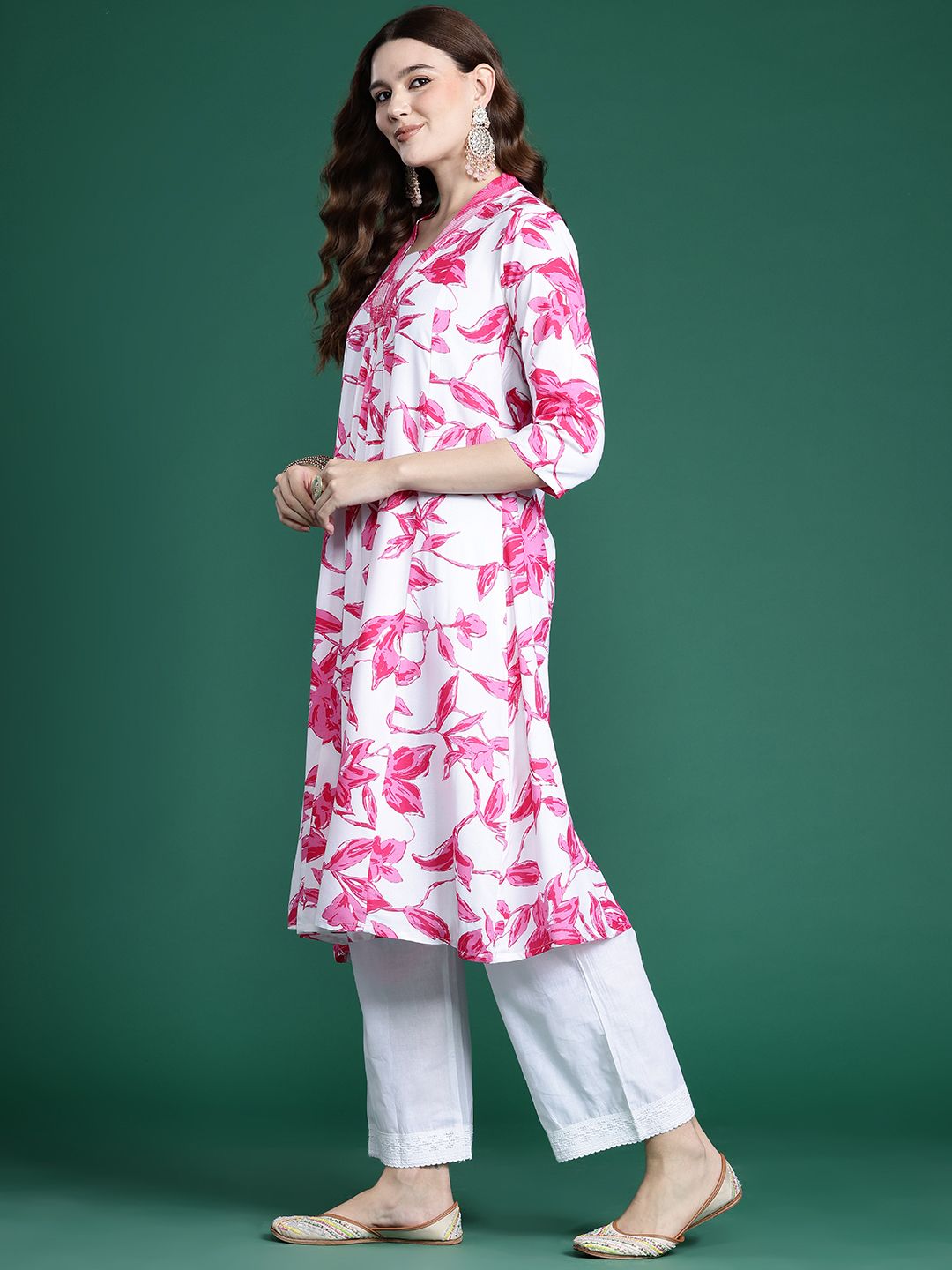 Dhiyona IE Floral Printed Sequinned Kurta
