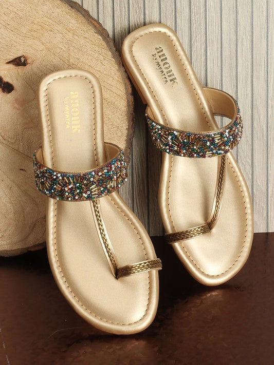 Dhiyona AK Embellished One Toe Flats