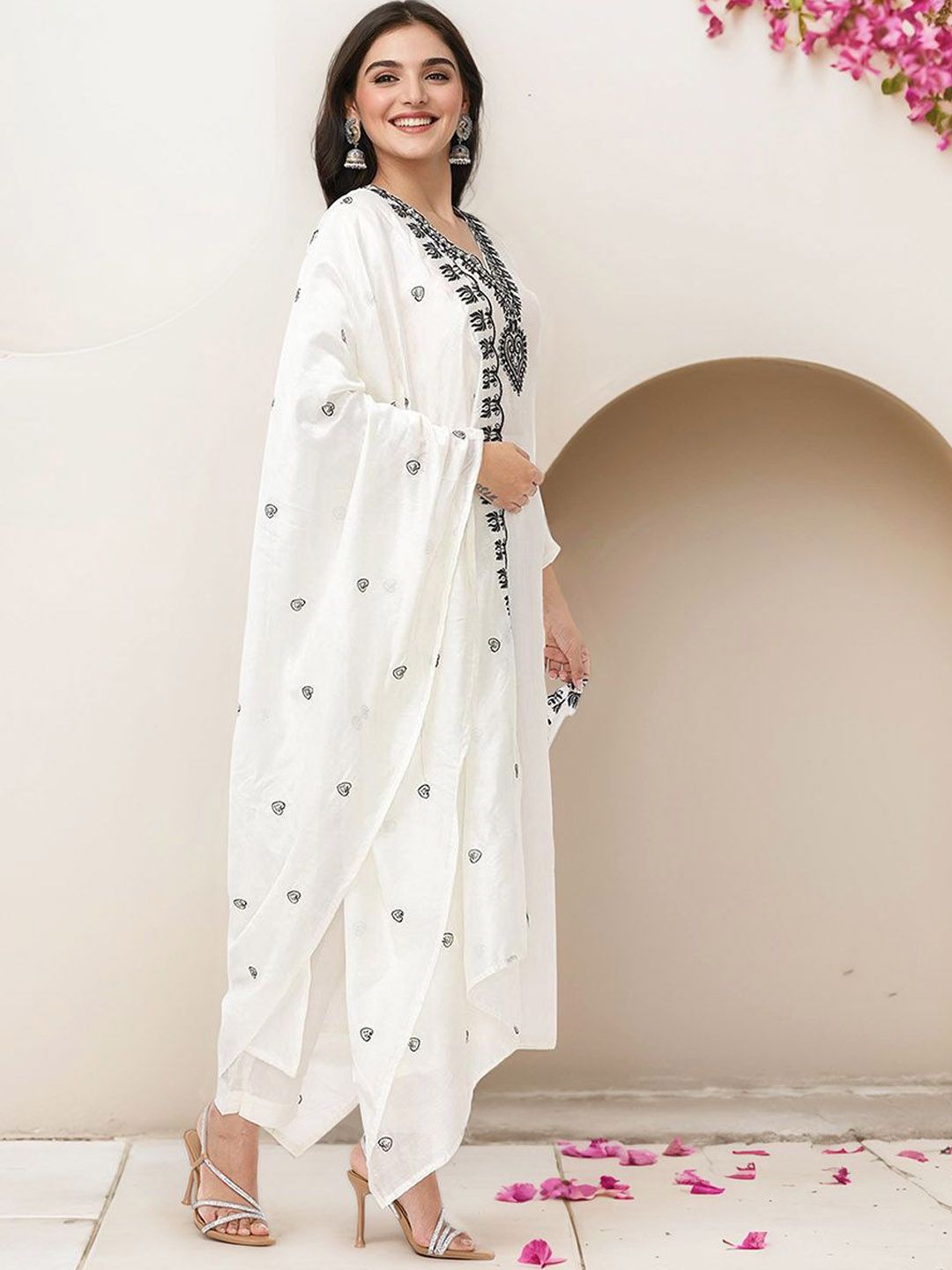 Dhiyona IS Women's Floral Yoke Design Straight Kurta with Trousers & Dupatta