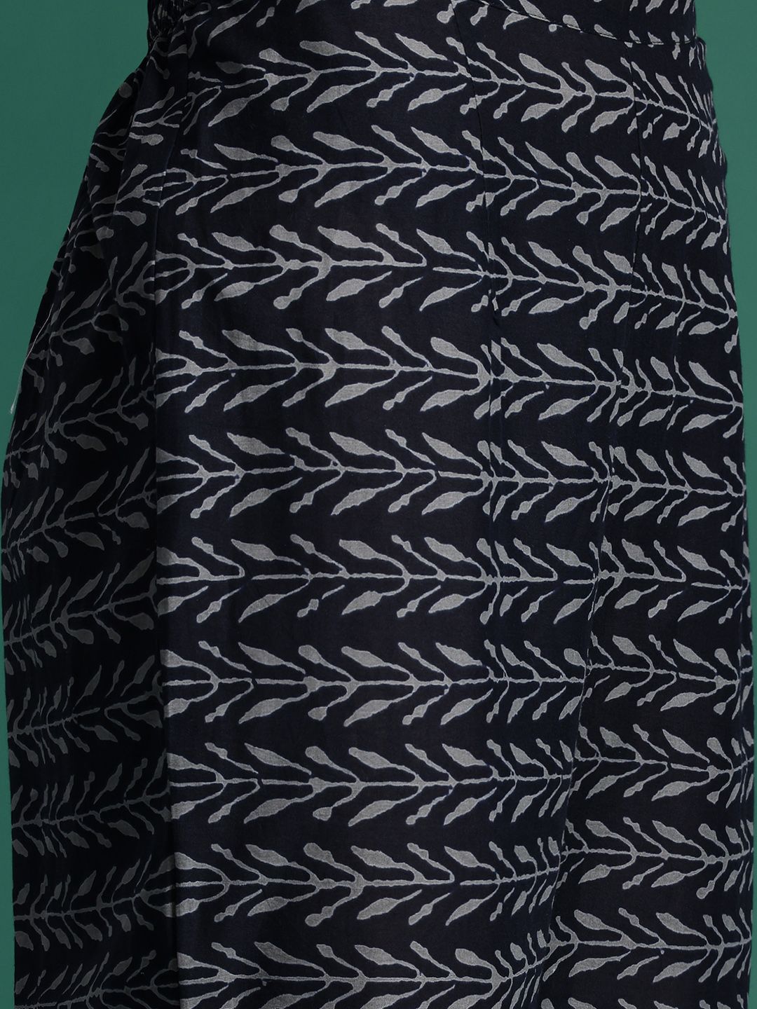 Dhiyona IE Women Ethnic Motifs Printed Regular Pure Cotton Kurta with Trousers & With Dupatta